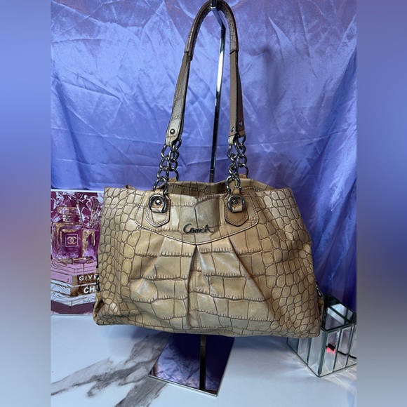 Coach Ashley Vintage F17661 Camel Beige Alligator Leather Carry all Tote Bag - Picture 7 of 12